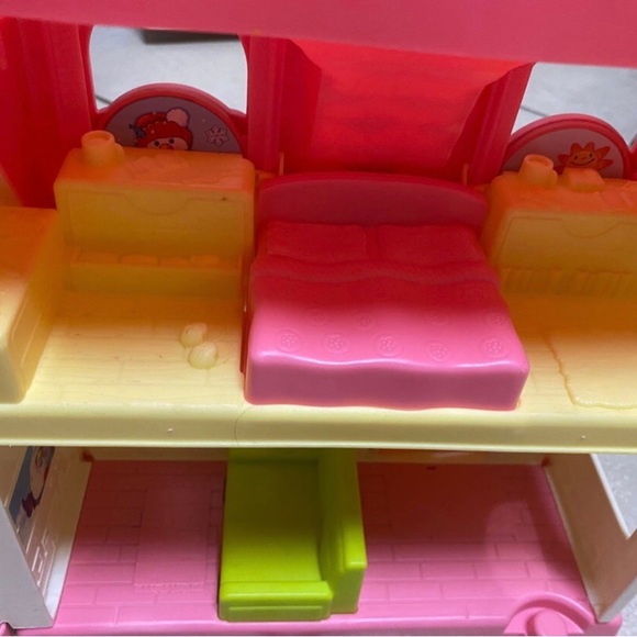 Little People Surpise and Sounds Dollhouse - Picture 4 of 6